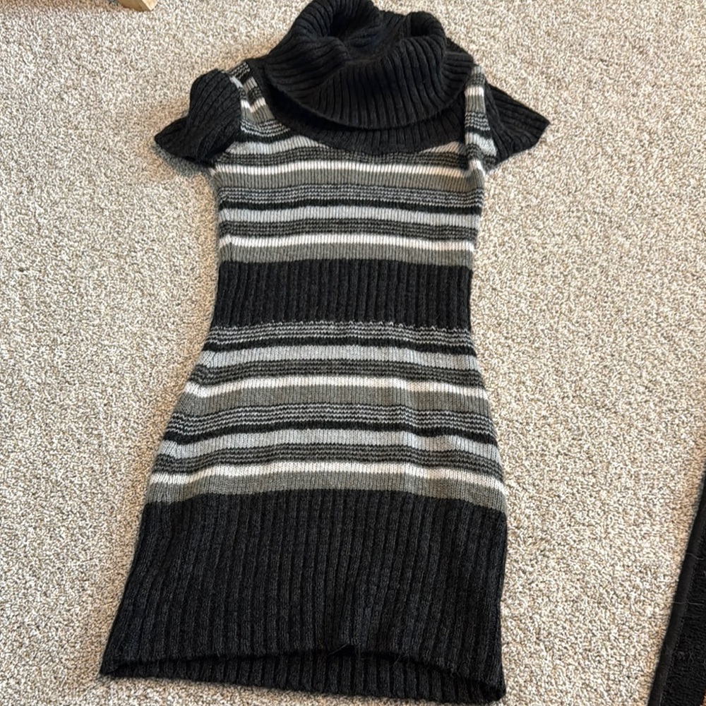 Lipstick Boutique Charcoal and Cream Knit Sweater